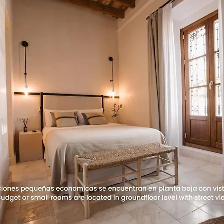 Hotel Casa Aura 2*